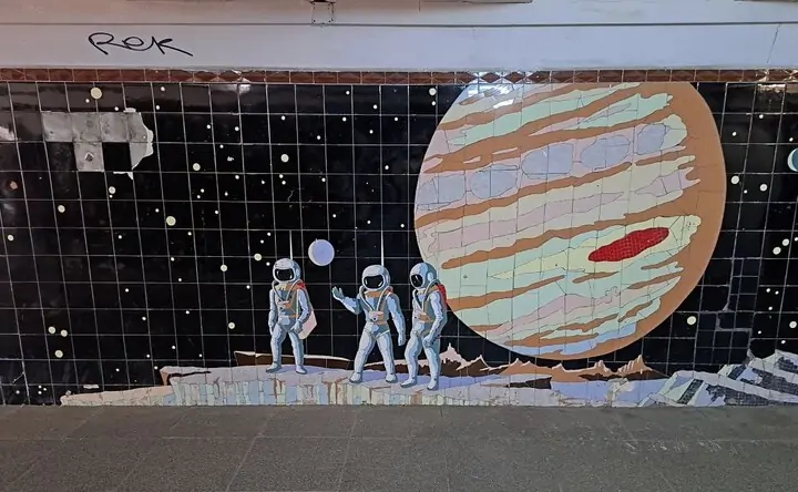 Панно на Кировском/Б.Садовая. Фото donnews.ru