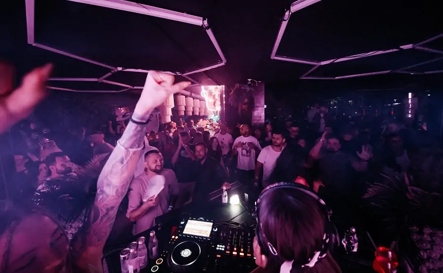 Вечеринка в Embargo. Фото из соцсетей площадки