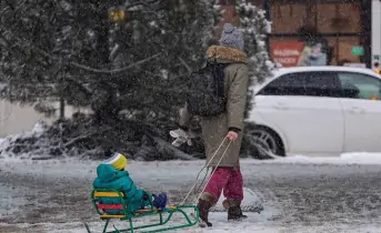 Снег и гололёд в Ростове. Фото donday.ru